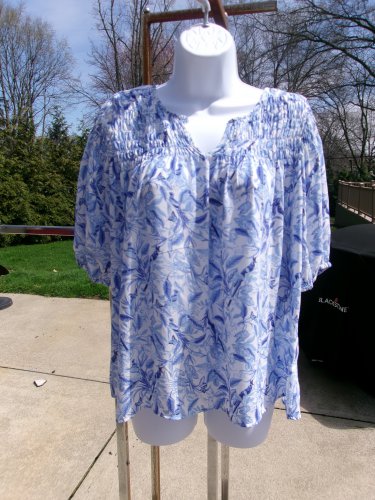 NWT ALEX&LILI BLUE FLORAL PRINT BLOUSE M