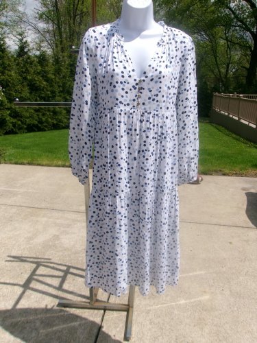 NWOT LOFT WHITE AND BLUE GRAY DOT DRESS PS