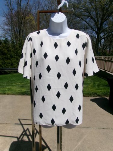 NWOT ANN TAYLOR IVORY&BLACK DIAMOND BLOUSE PXL