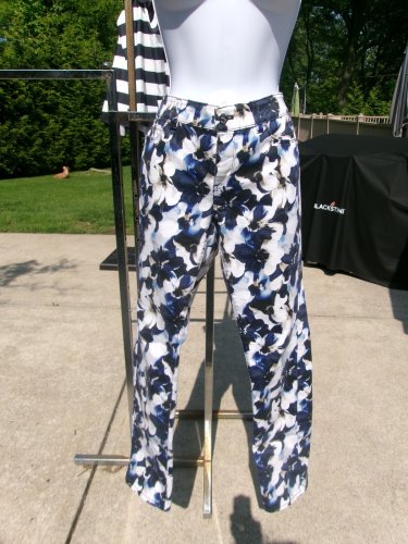 NWOT WHITE HOUSE BLACK MARKET MULTI FLORAL PRINT SKINNY JEANS 4R