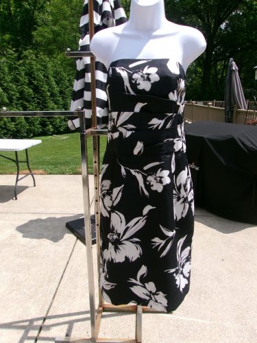 NWOT WHITE HOUSE BLACK MARKET BLACK&WHITE FLORAL STRAPLESS DRESS 14