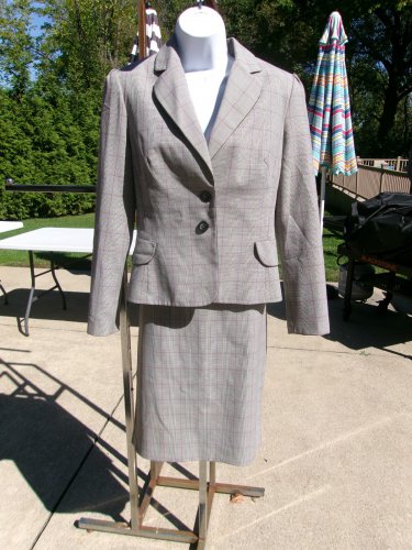 NWOT LARRY LEVINE CLASSICS 3PC GRAY&PINK PLAID SKIRT&PANTS SUIT 8