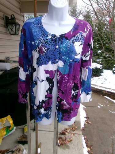 JOSEPH A BLUE, PURPLE WHITE PRINT SWEATER XL