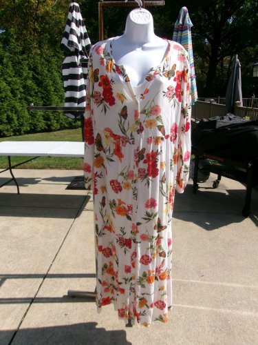 NWT ROSE&EVERLY WHITE FLORAL PRINT LONG DRESS XL