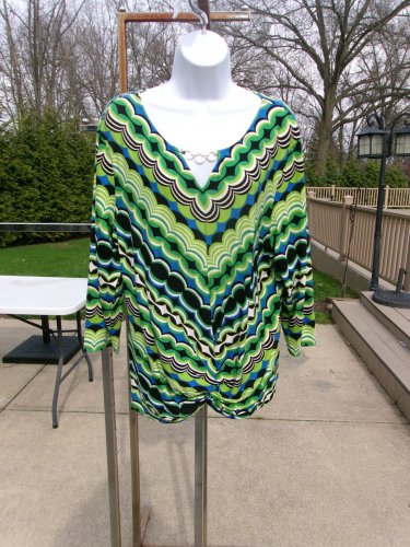 NWOT RUBY RD GREEN GEOMETRIC PRINT TOP XL