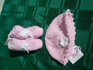HAND KNITTED PINK HAT AND BOOTIES