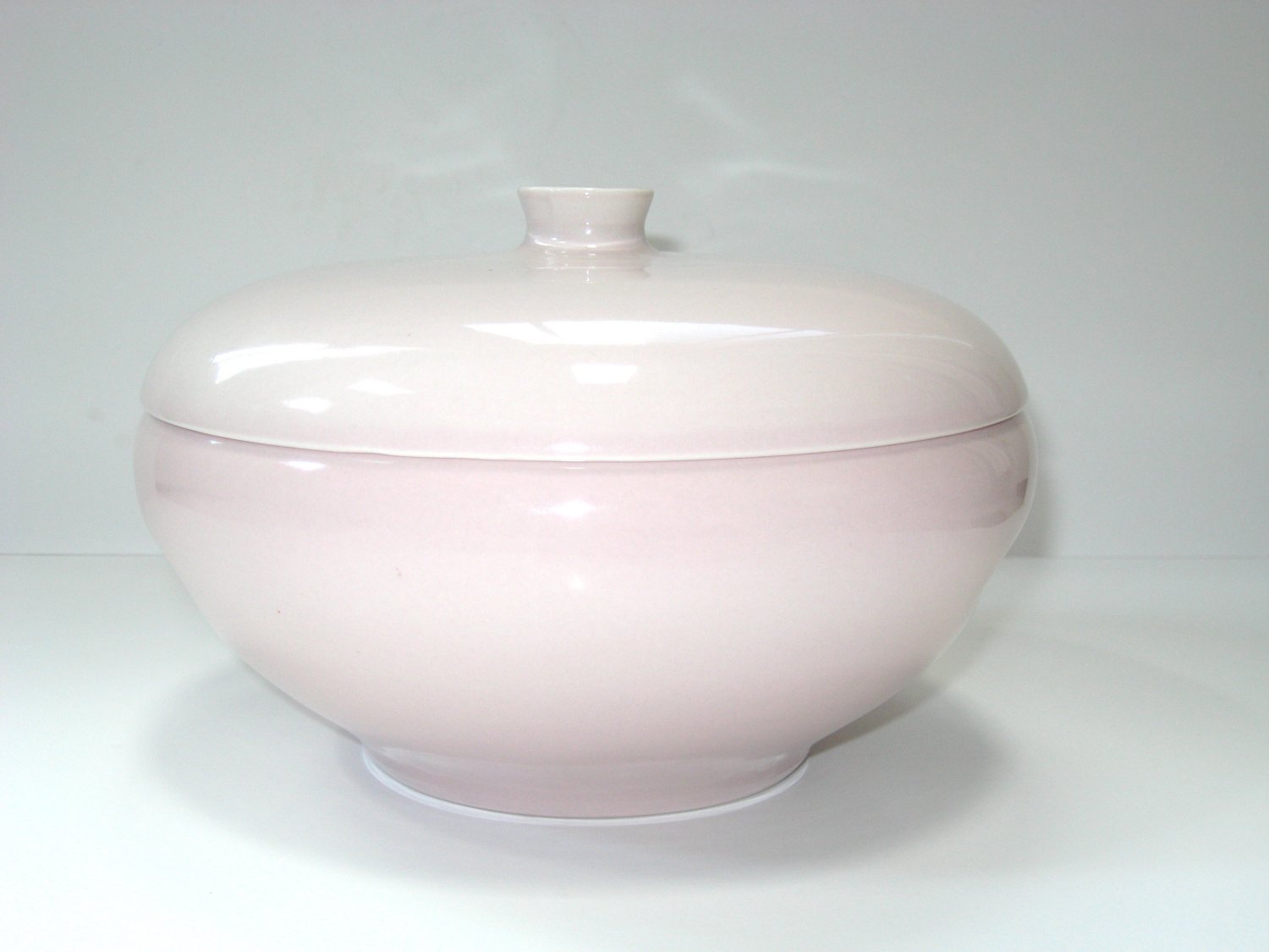 Russel Wright Iroquois Casual 2 Quart Redesigned Covered Casserole-Pink ...