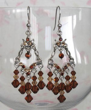 CHAIN-LINKED TOPAZ