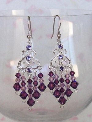 SWIRLED CRYSTAL Lt AMETHYST