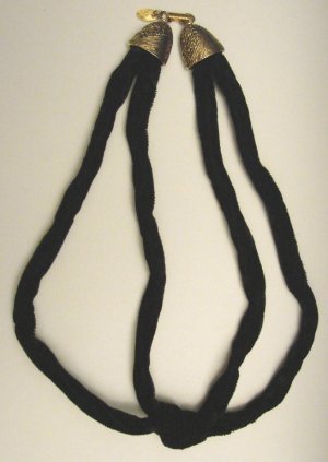 LES BERNARD VELVET CHOKER