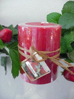 Strawberry Berry Scented Round Pillar Candle 23 Oz.