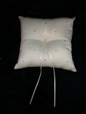 New - PEARL+Crystal + RIBBON BRIDAL WEDDING RING BEARER PILLOW  Ivory color