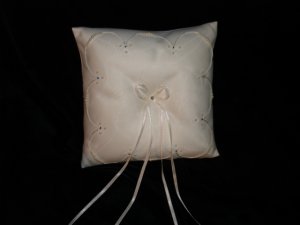 New - PEARL + RIBBON BRIDAL WEDDING RING BEARER PILLOW 1