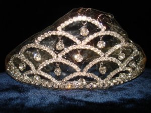 $17.99 Bridal Wedding Veil Prom Pageant Clear Rhinestone Crystal Tiara, Crown Headband #H17947