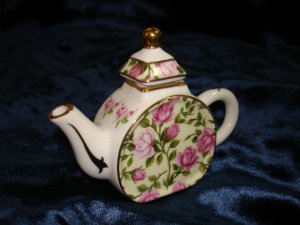 $9.99 New-decorative miniature floral tea pot -4.5"X3.5"X1.5"