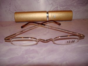 $9.99 New- Slim Reading Glasses silver frame no lower rim +3.00  in Sturdy Golden Case