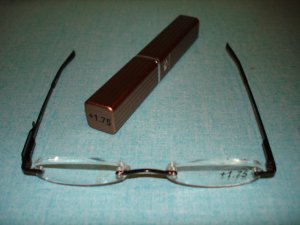 $9.99 New- Slim Reading Glasses Dark pink frame no upper/lower rim+1.75  in Sturdy Case