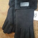 NWT UGG women's dyed black Classic Sheepskin Shearling fur Gloves  S Small