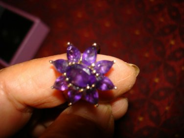 NIB  PIERMONT JEWELS-E RING SIZE 8 LAVENDER FLOWER CUBIC ZIRCONIA 8 CZ PETALS