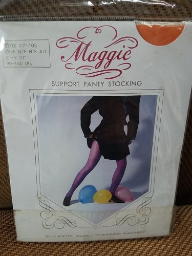 NEW- VINTAGE Maggie Orange One Size Support sheer Pantyhose 90-160 LBS 5-5' 10"