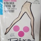 New Diva Small Pantyhose ultra sheer control top 4'11"-5'3",90-115 Lbs in White