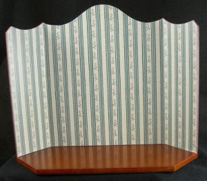 Reutter Porcelain EMPTY GREEN ROOM BOX VIGNETTE Ready to decorate with your Miniatures!