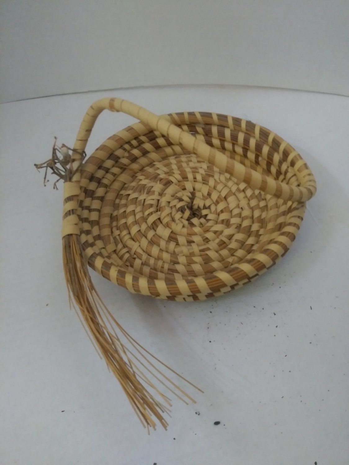 Gullah Charleston SC Sweetgrass Basket