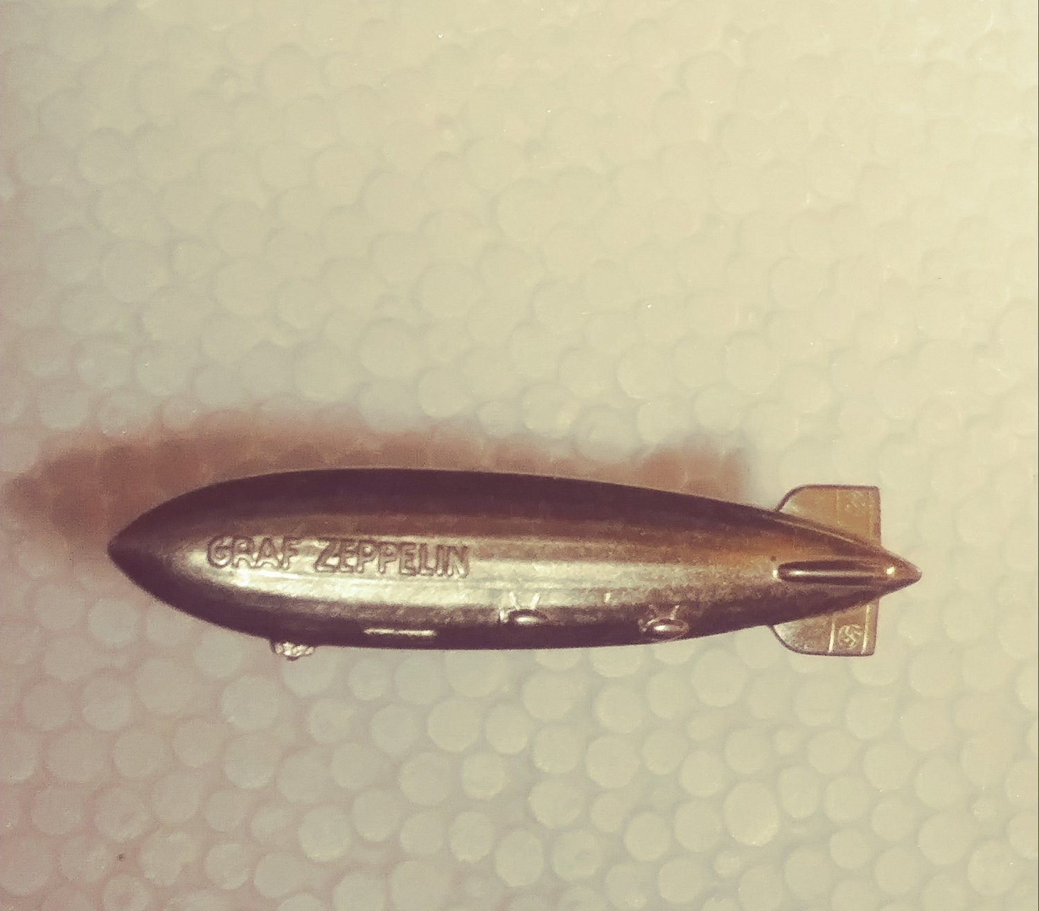 Period 1939 Graf Zeppelin Airship Commemorative Pin