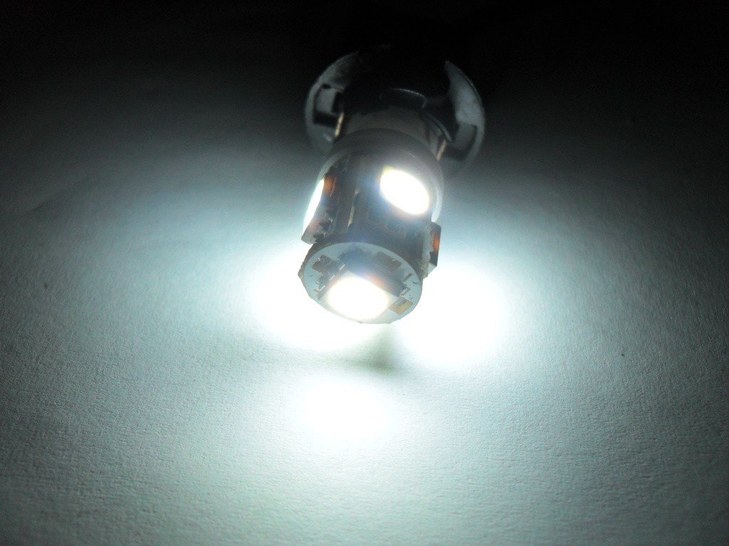 2 x BL300w White LED Replacement Parking Accent T10 194 168 2821 2825 W5W Map Dome Light Bulbs