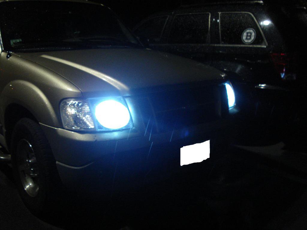 Ford explorer change head lamp #2