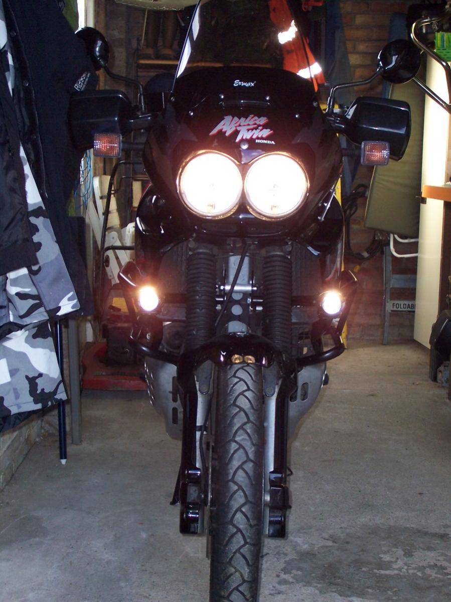LED Fog Driving Lights Lamps for Honda Africa Twin XRV650 XRV750 XRV750T LED Fog Driving Lights Lamps for Honda Africa Twin XRV650 XRV750 XRV750T