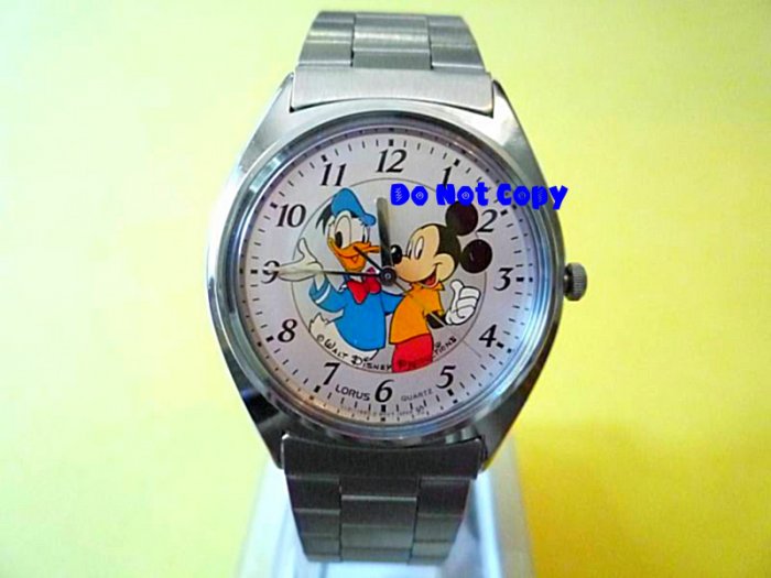 NEW Disney/Lorus Mickey Mouse Donald Duck Watch Vintage