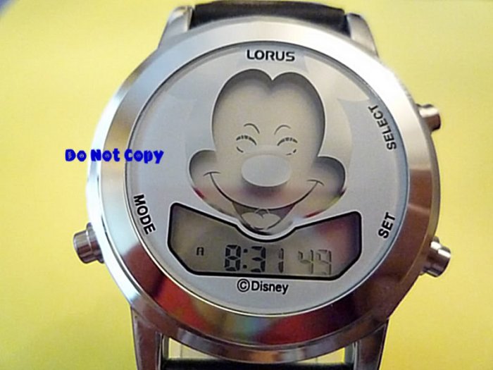 Mens Disney Lorus Mickey Mouse Winks Music Silver Watch