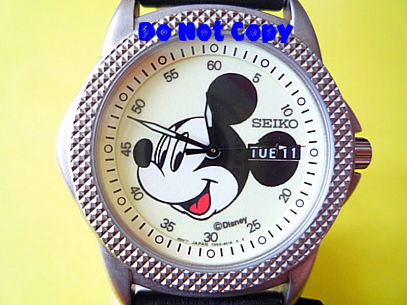 MINT Disney Men's Mickey Mouse Lumibrite Date Day SEIKO Watch HTF