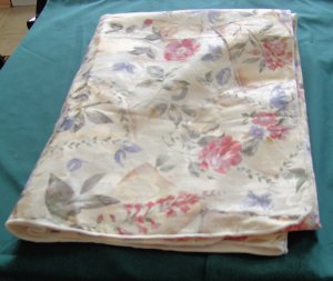 Colorful Damask Tablecloth:  Ecru with Blue &Rose Flowers