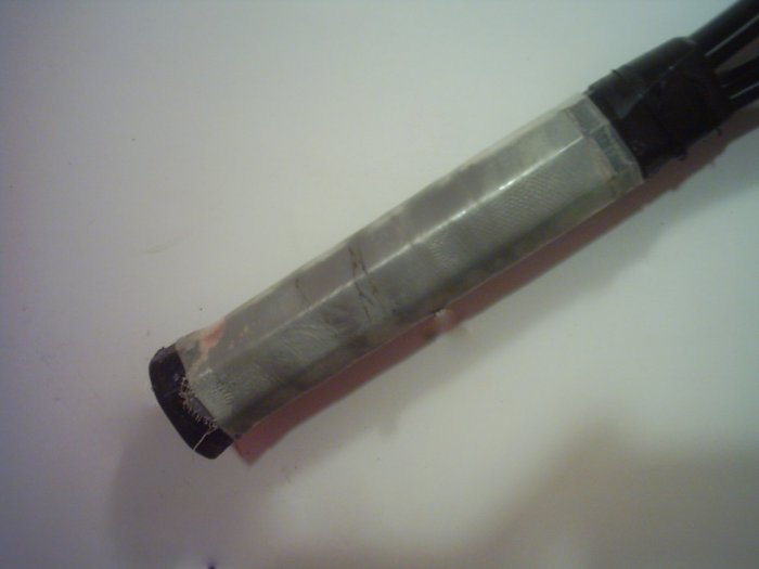 Pro Kennex Black Ace 100 Graphite Fiber Mid Size 98si 43/8 (SN PKG44)