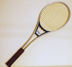 Wilson World Class Vintage Tennis Racquet 4 1/2 L (SN WIS18)