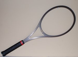 Head Edge Graphite  Competition Ashe Sig. Edition Tennis Racquet 4-1/2  (HEG06)