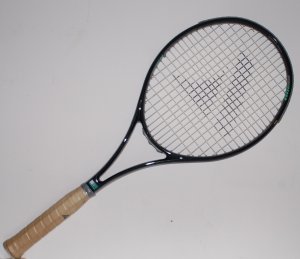 Pro Kennex  Graphite Dominator 95  Tennis Racquet 4-1/2 L with cover (SN PKG18)