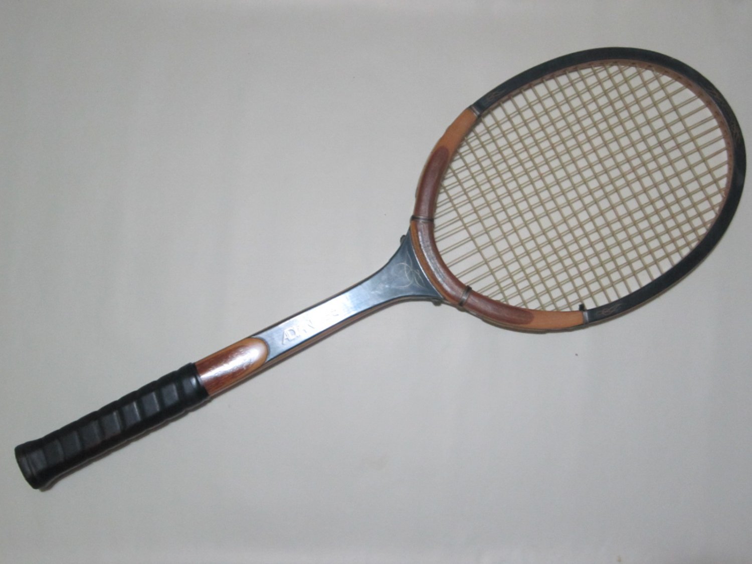 Wilson Advantage Wood Tennis Racquet 4 1/2(WIW57)