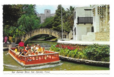 Texas San Antonio River Tour Taxi Riverwalk Boat Vintage Postcard 4X6