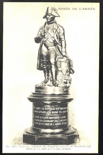 France Musee De L&Acirc;&acute;Armee Statuette de Napoleon Salle Turenne Vintage Postcard