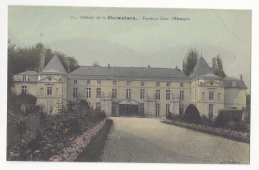 France Chateau Malmaison Facade et Cour d'Honneur L'Abeille Vintage Postcard c 1910