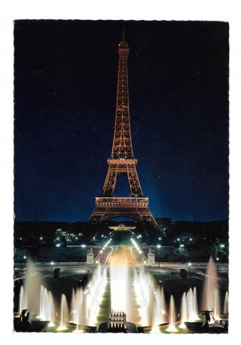 France Paris Eiffel Tower Illuminated Night Trocaderos Fountains 4X6 Chantal Postcard
