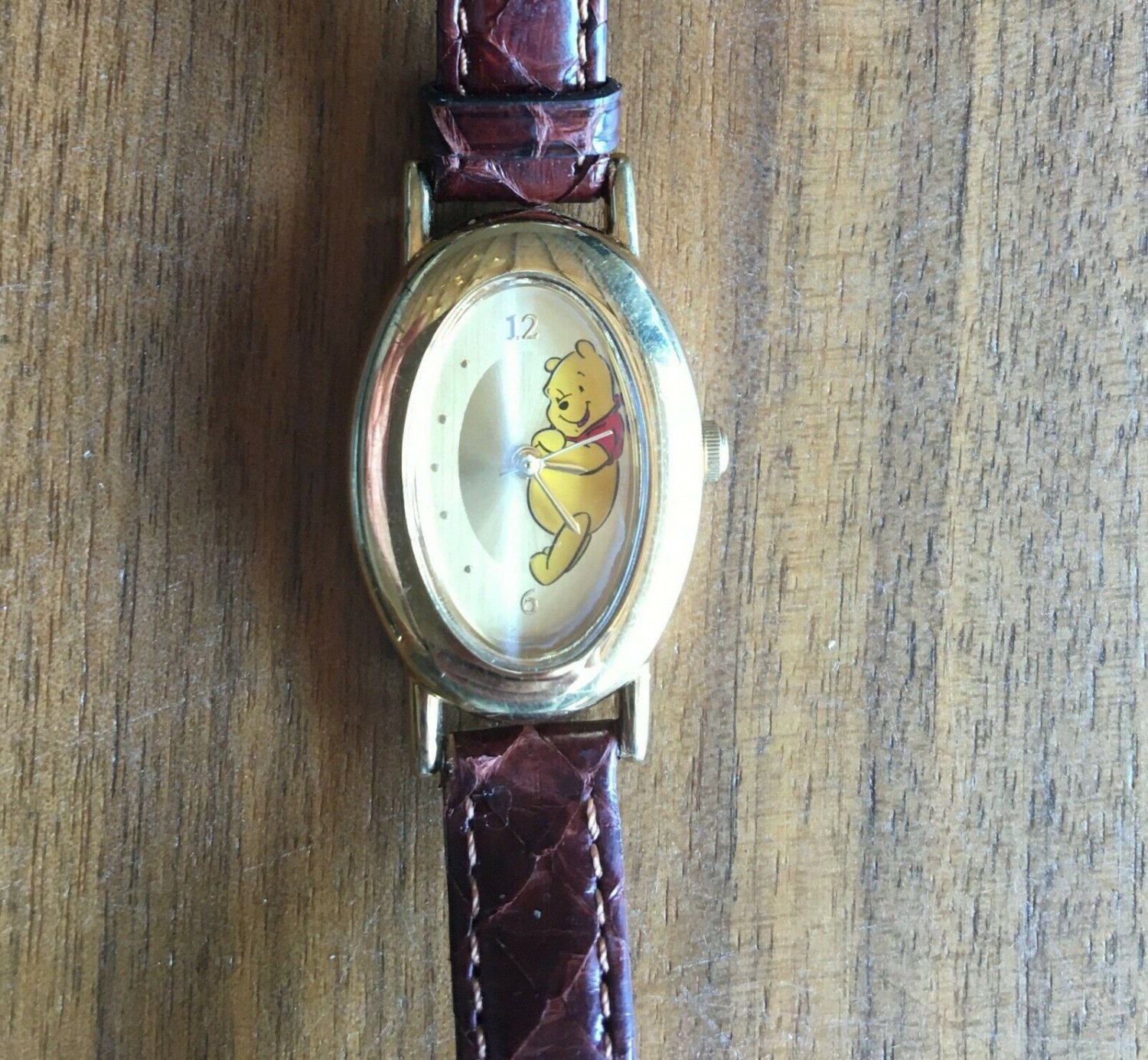 Winnie The Pooh Bear Oval Shaped Watch MUO365