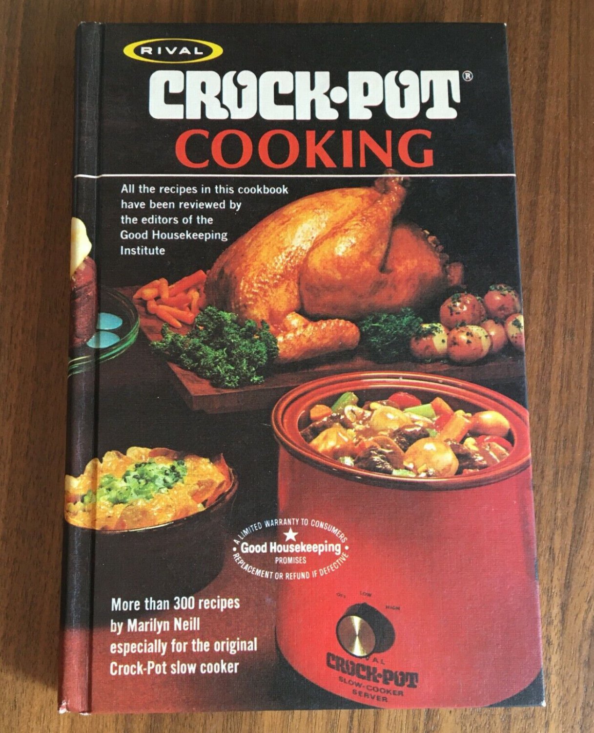 Rival Crock Pot Cooking Cook Book Cookbook 1975