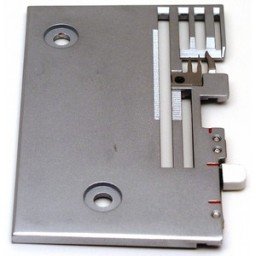 Bernina 2000 DCE Needle plate