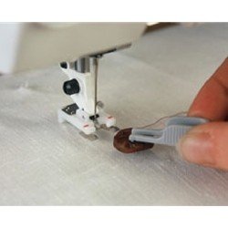 HUSQVARNA VIKING BUTTON FOOT WITH PLACEMENT TOOL