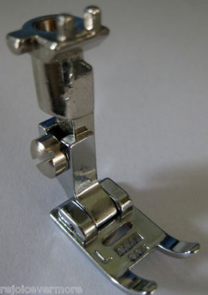 Bernina Multicord  Foot Old Style