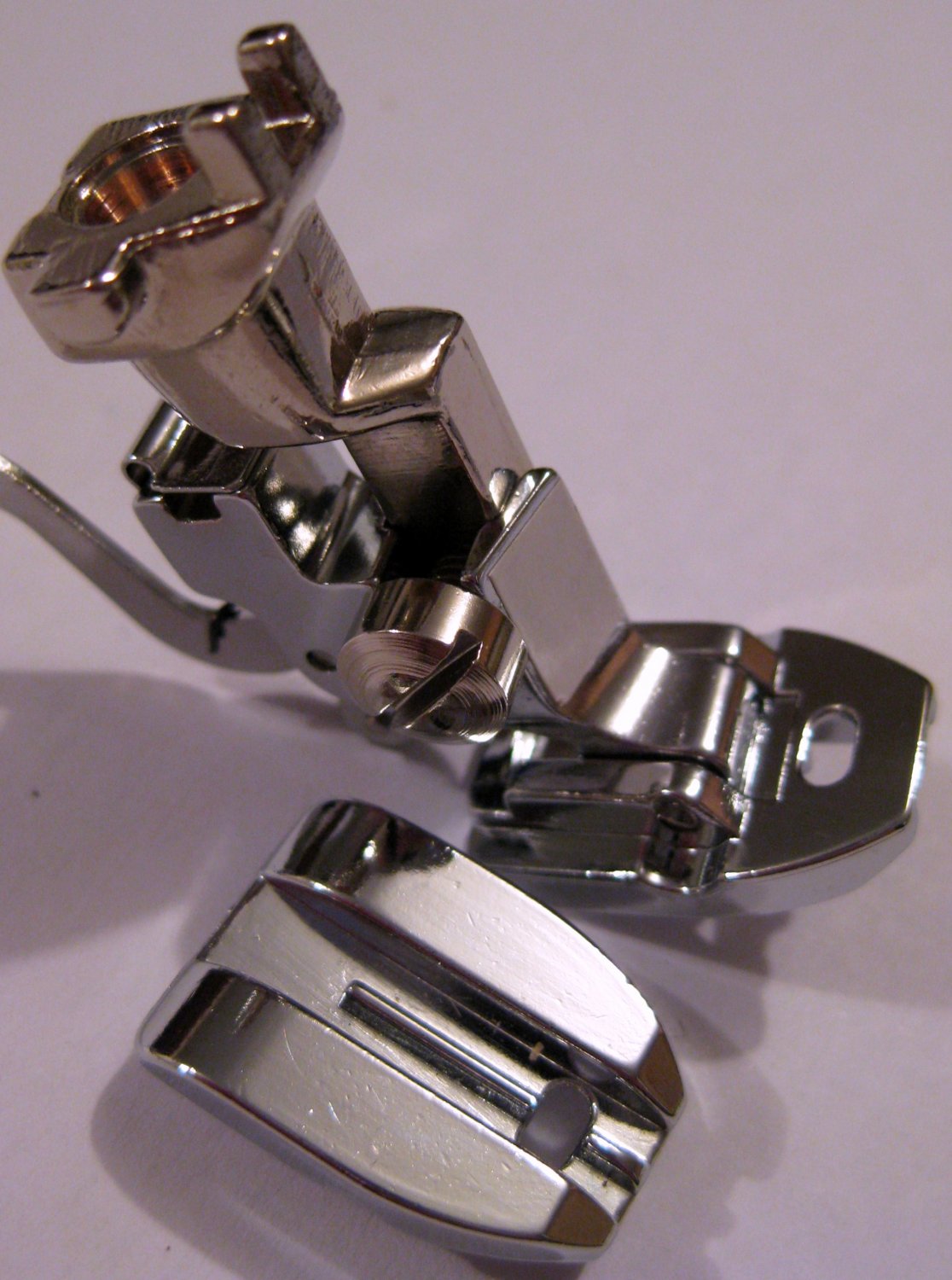 Bernina Invisible/Consealed Zipper Foot New Style